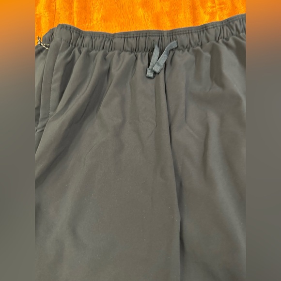PATAGONIA men’s Multi Trails Shorts 8" - Picture 9 of 16